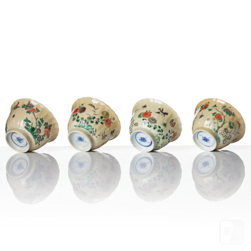 A set of four famille verte and cups with stands, - 图7